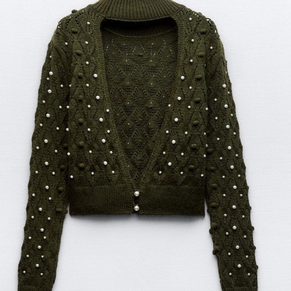 NWT ZARA Deep Olive Green L/S Open V Back Pearl Embellished Sweater SZ: XL - Picture 4 of 5